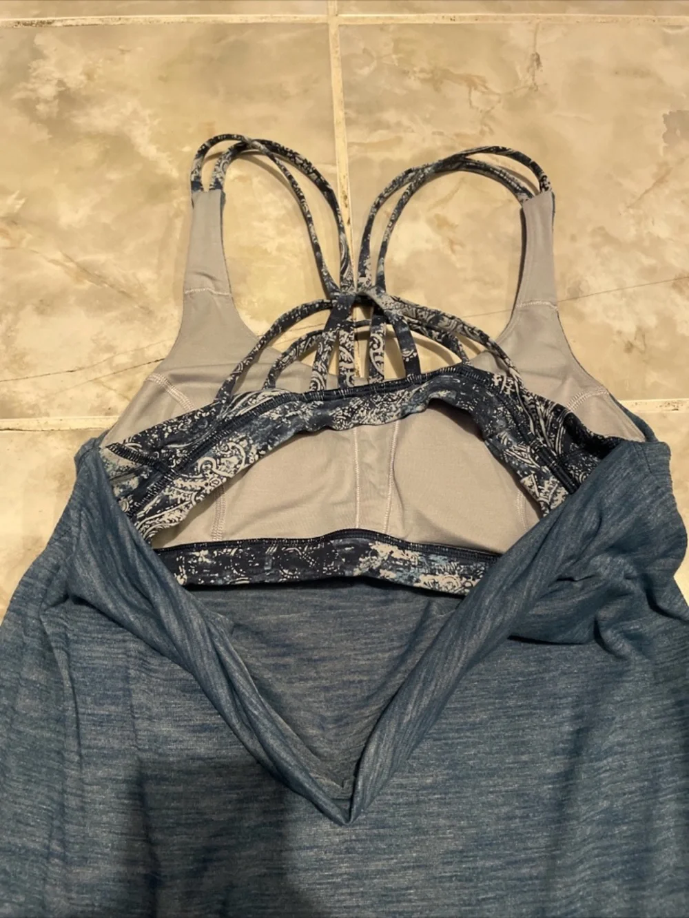 Lululemon Moment To Movement 2 In 1 Tank Top Women’s 6 Heather Blue Built In Bra - Picture 3 of 7